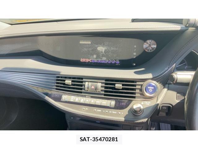 Lexus LS 2017-11 8457806-15