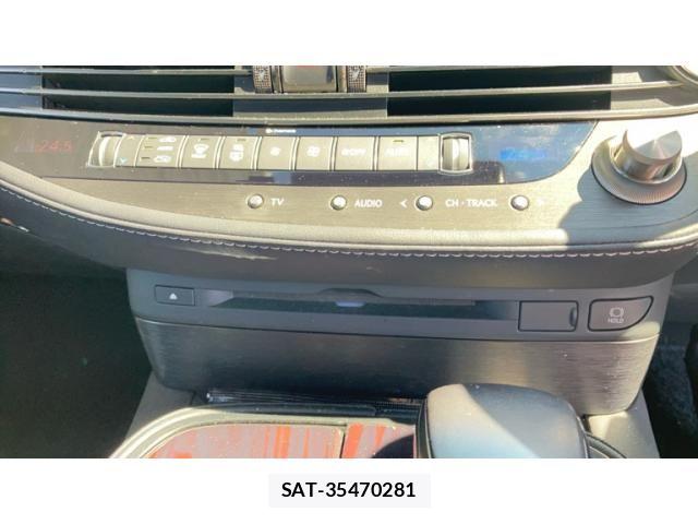 Lexus LS 2017-11 8457806-17