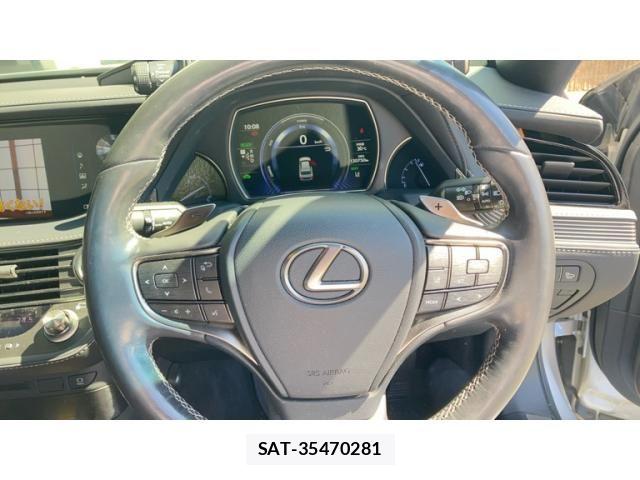 Lexus LS 2017-11 8457806-19