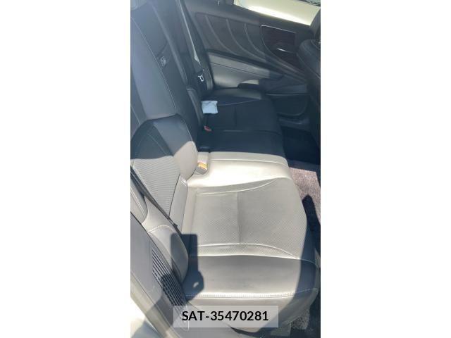 Lexus LS 2017-11 8457806-24