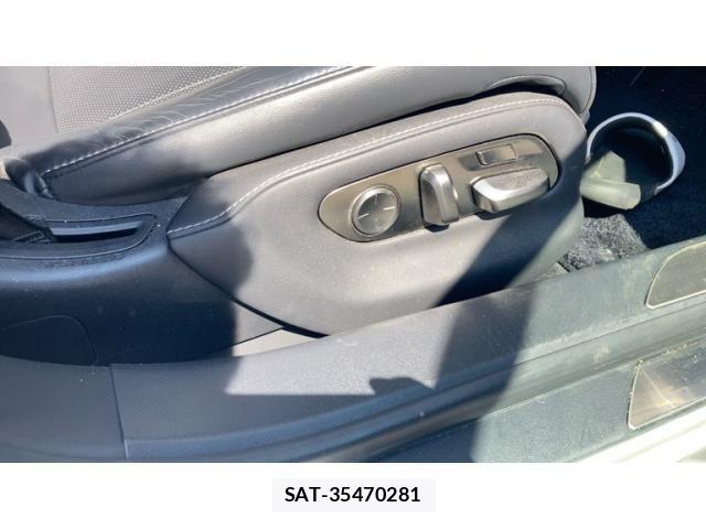 Lexus LS 2017-11 8457806-26