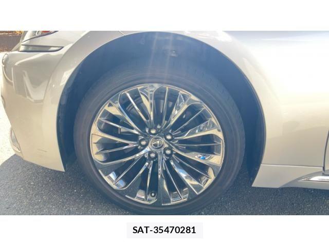 Lexus LS 2017-11 8457806-6
