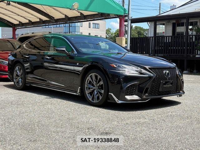 Lexus LS 2017-12 8457805-5