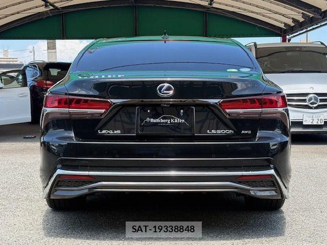 Lexus LS 2017-12 8457805-7