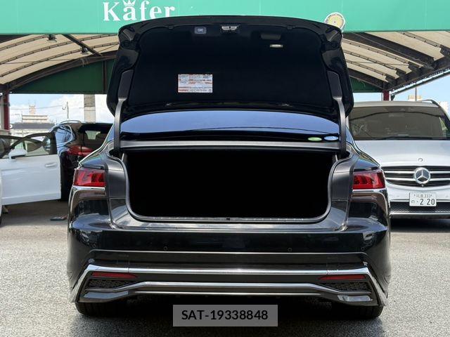 Lexus LS 2017-12 8457805-8