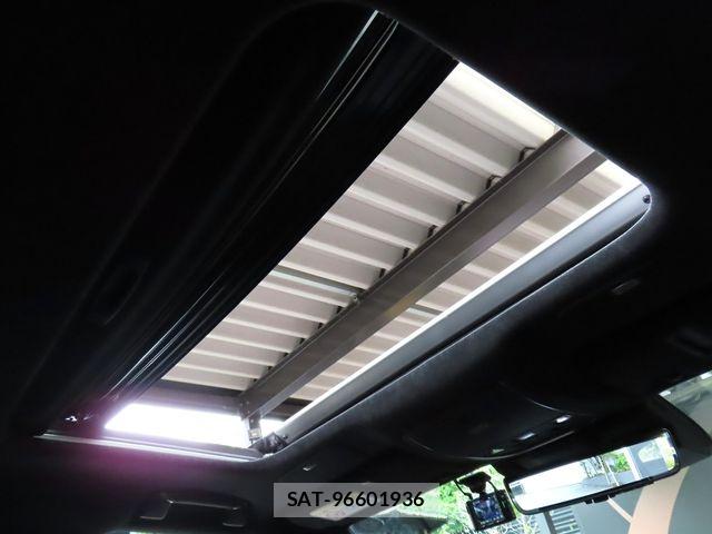 Lexus LS 2025-08 8525547-10