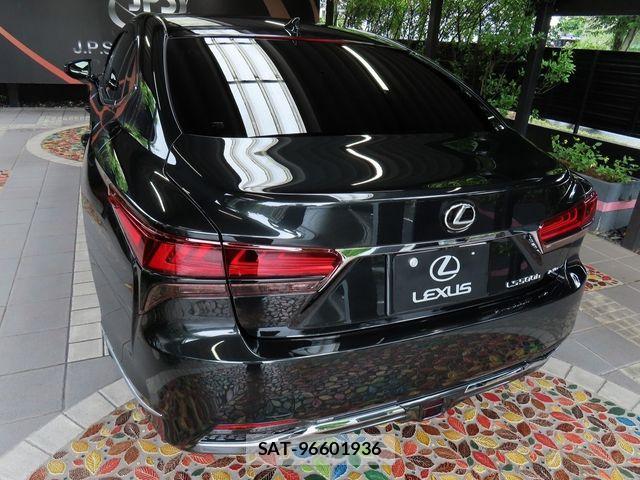Lexus LS 2025-08 8525547-12
