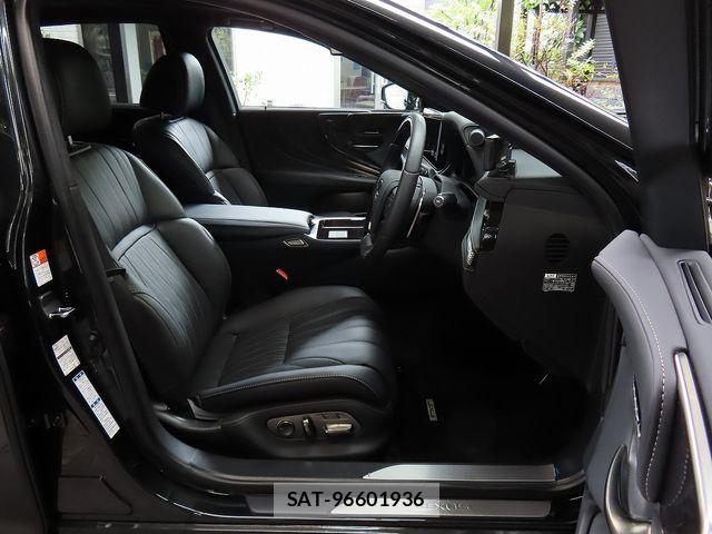 Lexus LS 2025-08 8525547-14