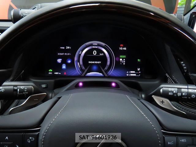 Lexus LS 2025-08 8525547-17