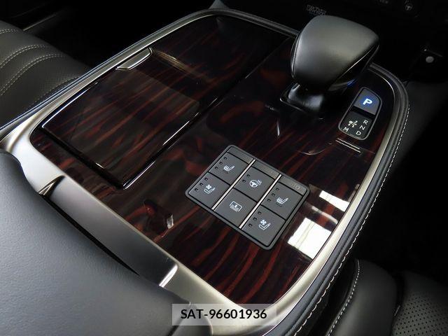 Lexus LS 2025-08 8525547-19