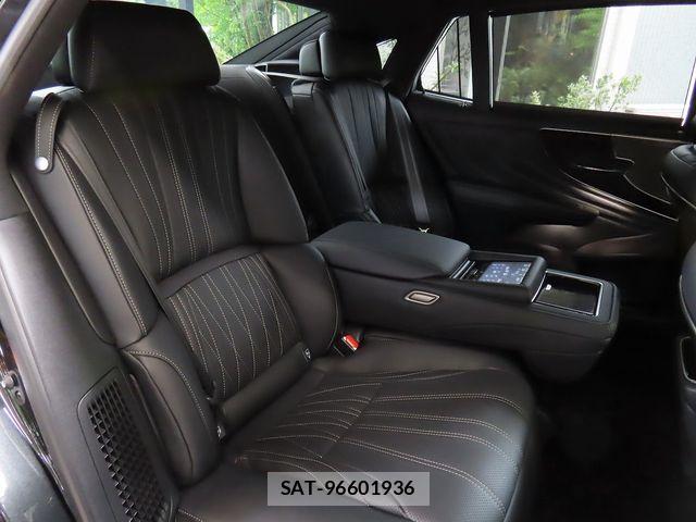 Lexus LS 2025-08 8525547-25