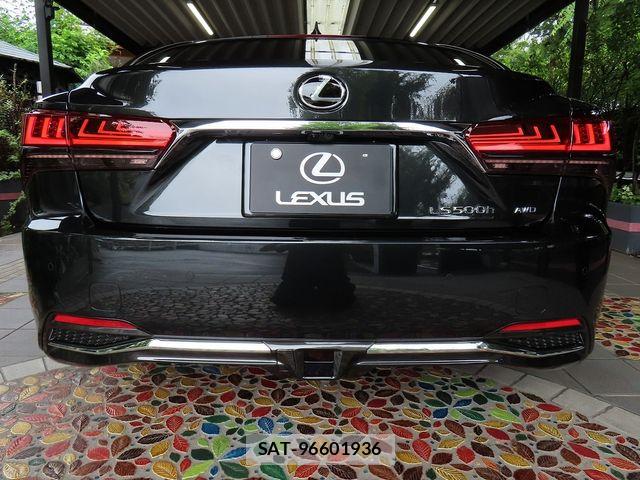 Lexus LS 2025-08 8525547-5