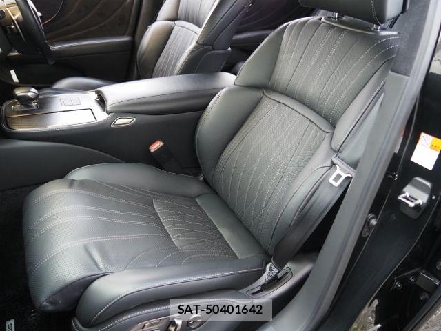 Lexus LS 2023-03 8562450-11
