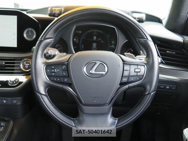Lexus LS 2023-03 8562450-17