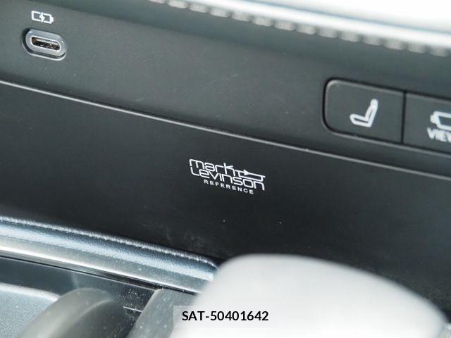 Lexus LS 2023-03 8562450-18