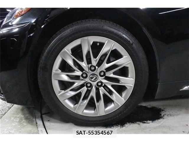 Lexus LS 2018-07 8627484-21