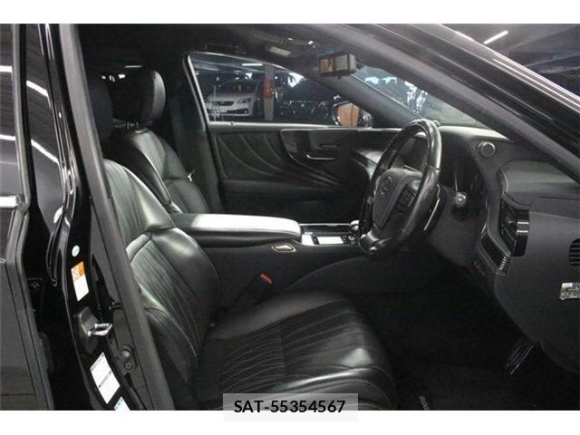 Lexus LS 2018-07 8627484-26