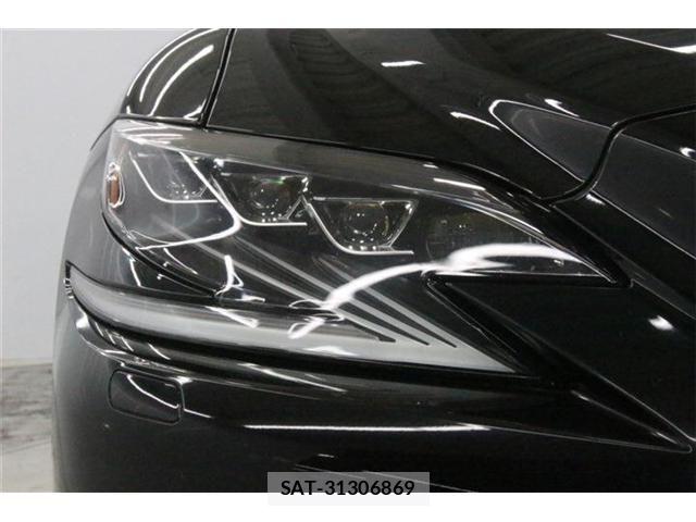 Lexus LS 2018-07 8627483-11