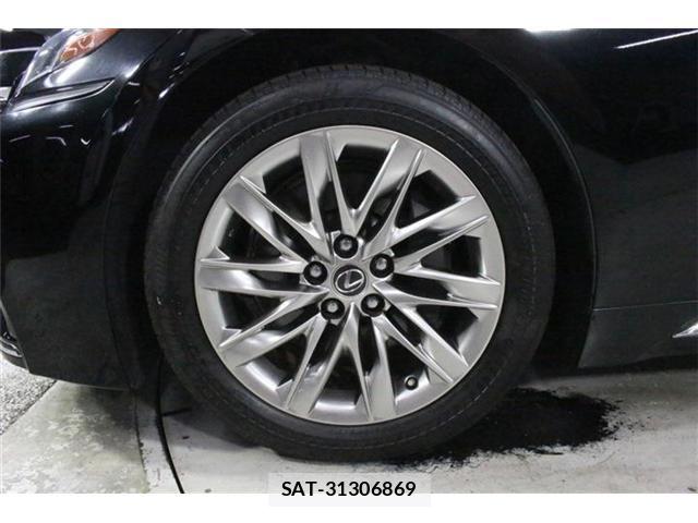 Lexus LS 2018-07 8627483-21