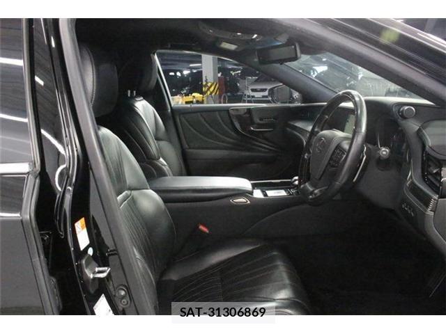Lexus LS 2018-07 8627483-26