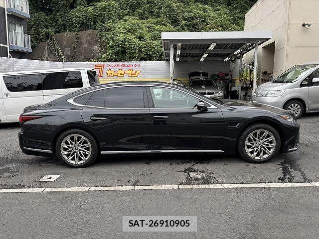 Lexus LS 2023-03 8685845-25