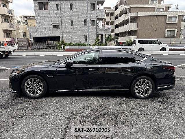 Lexus LS 2023-03 8685845-26