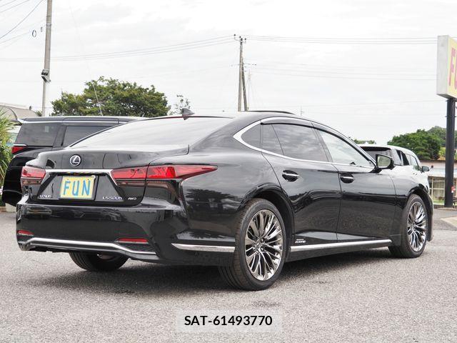 Lexus LS 2021-08 8743441-4