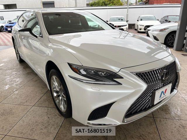 Lexus LS 2017-11 8796486-17