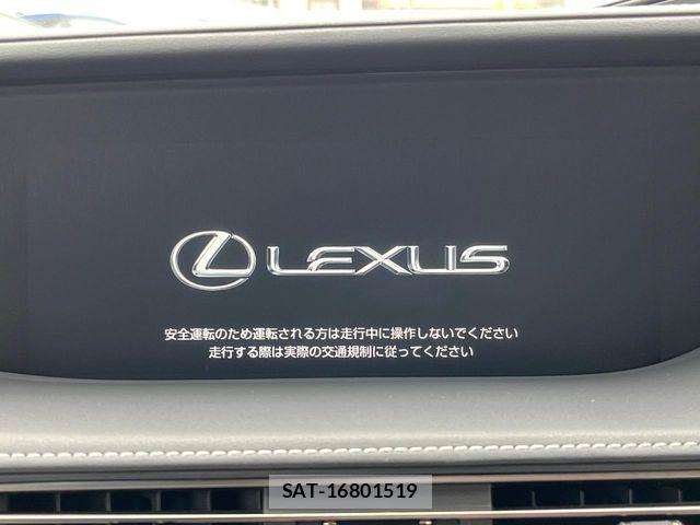 Lexus LS 2017-11 8796486-2