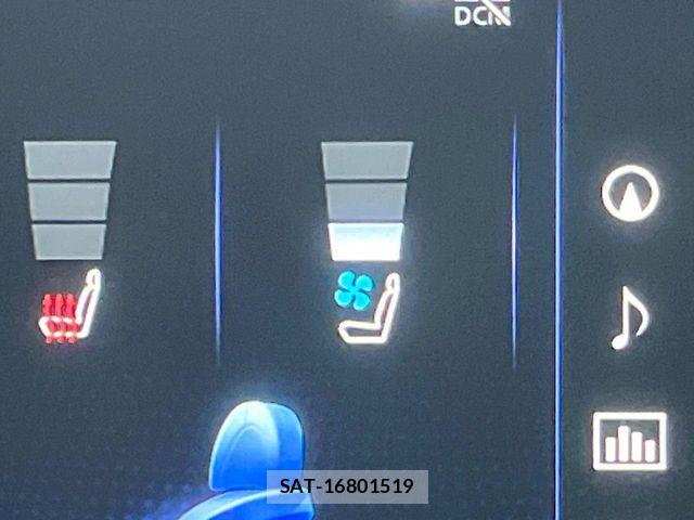 Lexus LS 2017-11 8796486-4