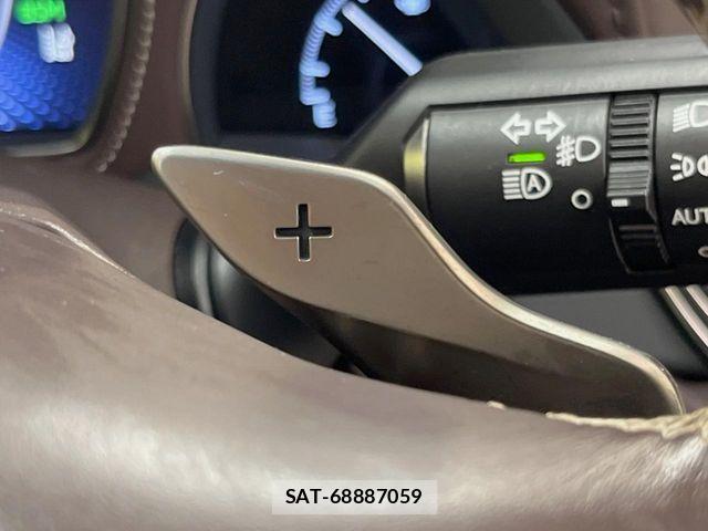 Lexus LS 2017-11 8796482-13