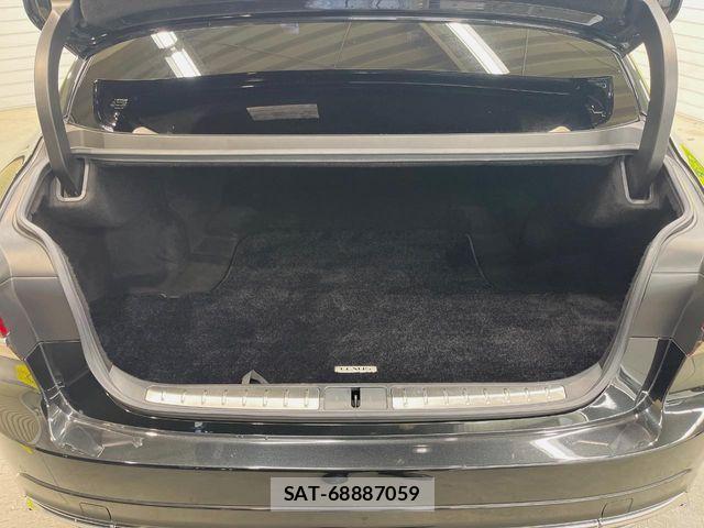 Lexus LS 2017-11 8796482-16