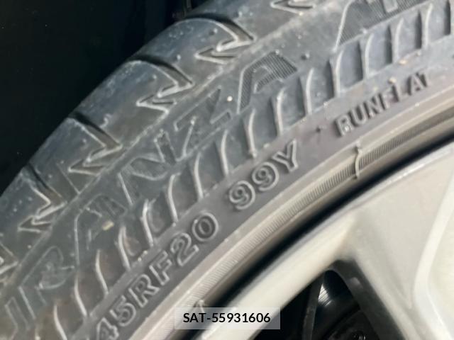 Lexus LS 2018-02 8829965-4