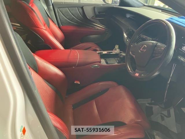 Lexus LS 2018-02 8829965-8