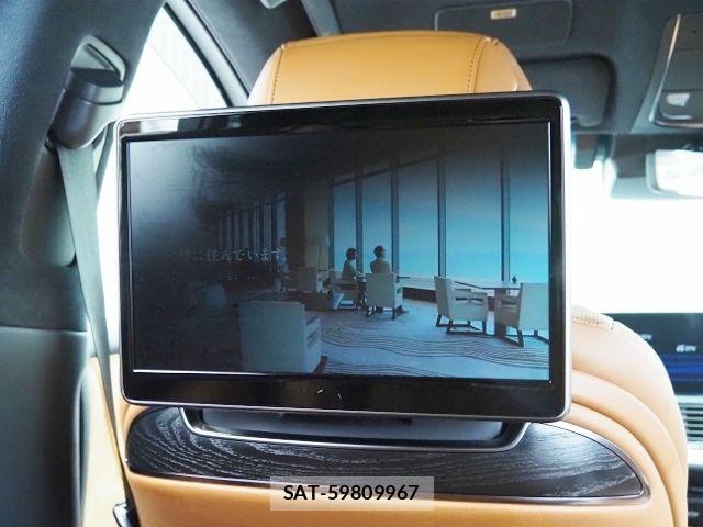 Lexus LS 2022-08 8880520-14