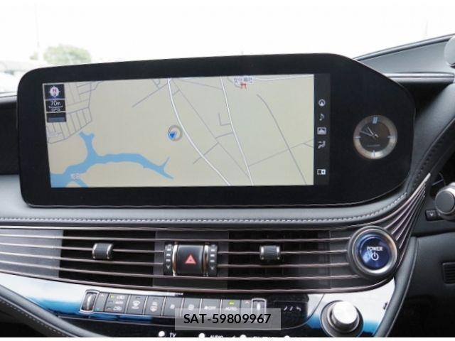 Lexus LS 2022-08 8880520-20