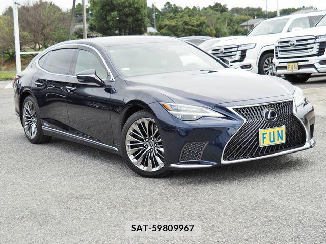 Lexus LS 2022-08 8880520-2