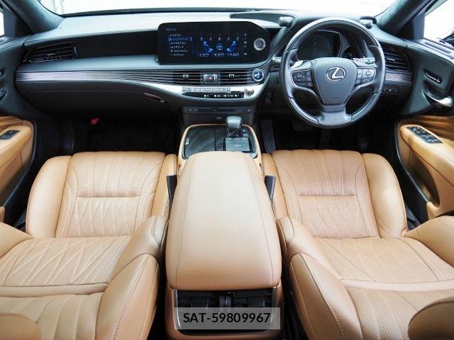 Lexus LS 2022-08 8880520-8