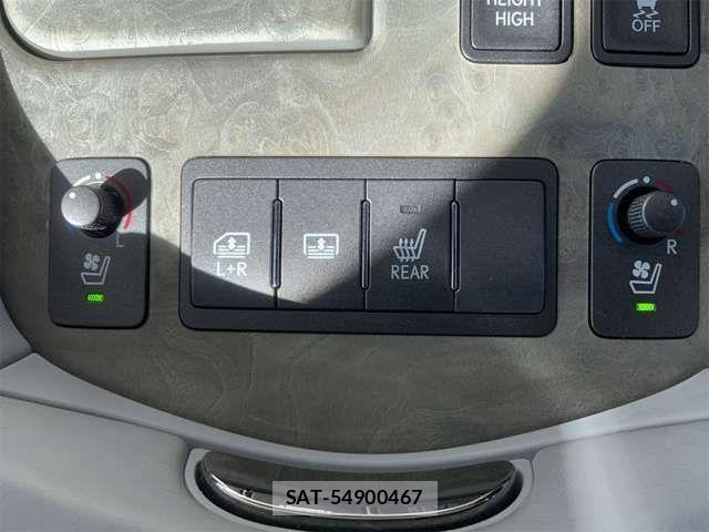 Lexus LS 2010-02 802955-3