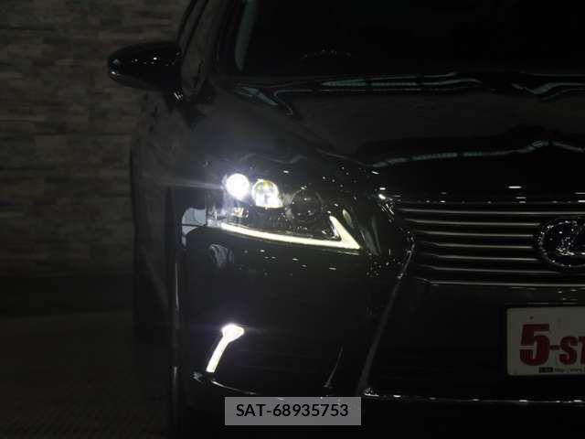 Lexus LS 2015-03 1092447-14