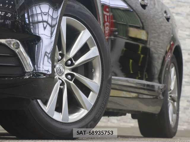 Lexus LS 2015-03 1092447-16