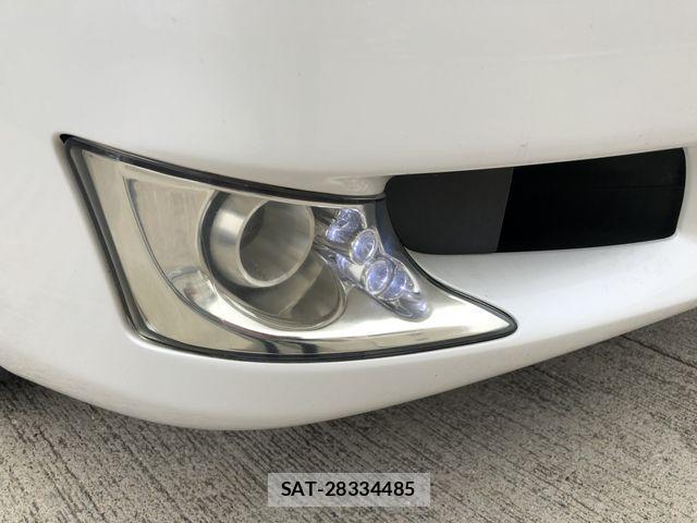 Lexus LS 2011-08 1413239-13