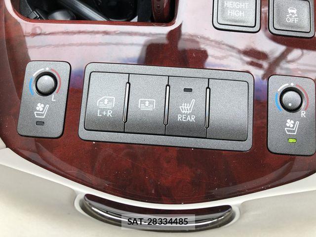 Lexus LS 2011-08 1413239-7