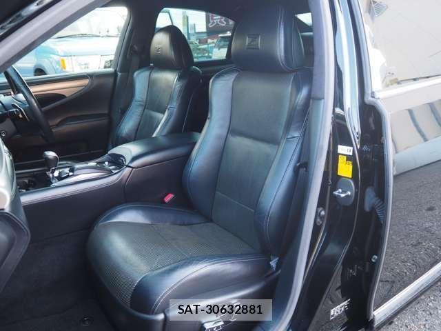 Lexus LS 2012-10 1426427-12