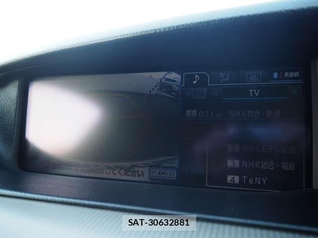 Lexus LS 2012-10 1426427-15