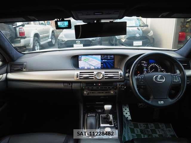 Lexus LS 2012-12 1609711-5