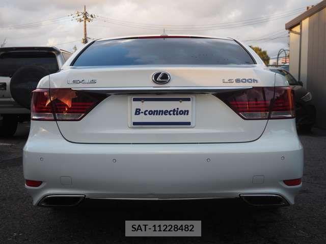 Lexus LS 2012-12 1609711-8