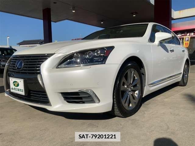 Lexus LS 2013-01 1609708-11