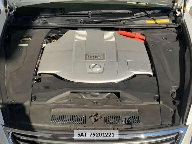 Lexus LS 2013-01 1609708-12