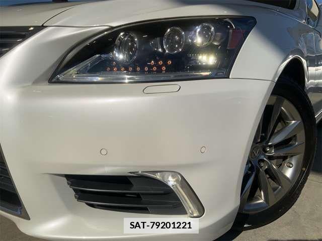 Lexus LS 2013-01 1609708-3